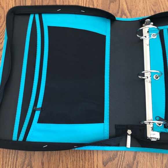 Mead Five Star 2” Zipper Binder Black Aqua - Picture 7 of 11